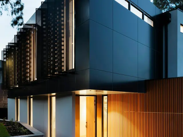 Model desain renovasi tambah lantai 2 dan rooftop terrace
